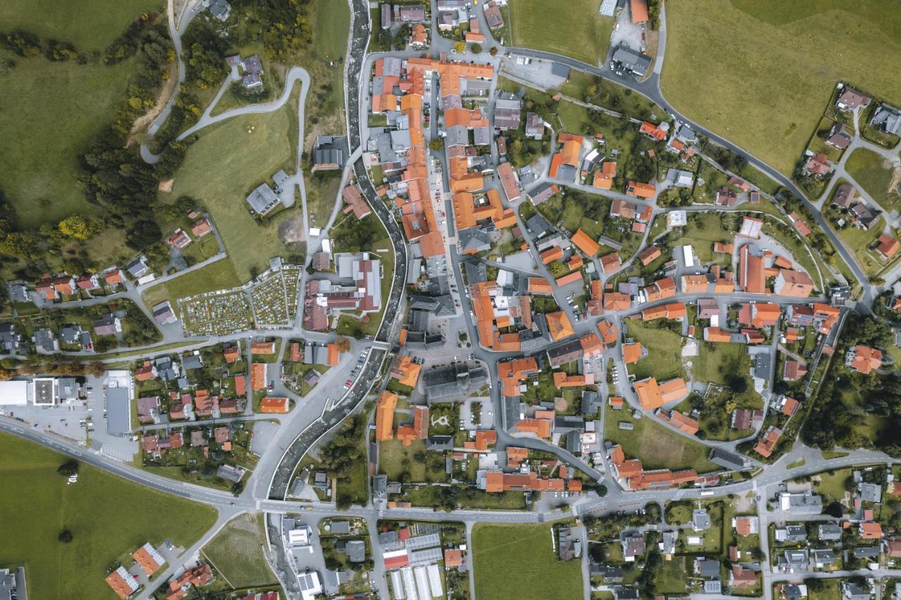 Aparthotel Zum Wohle Oberwoelz Stadt Exteriér fotografie