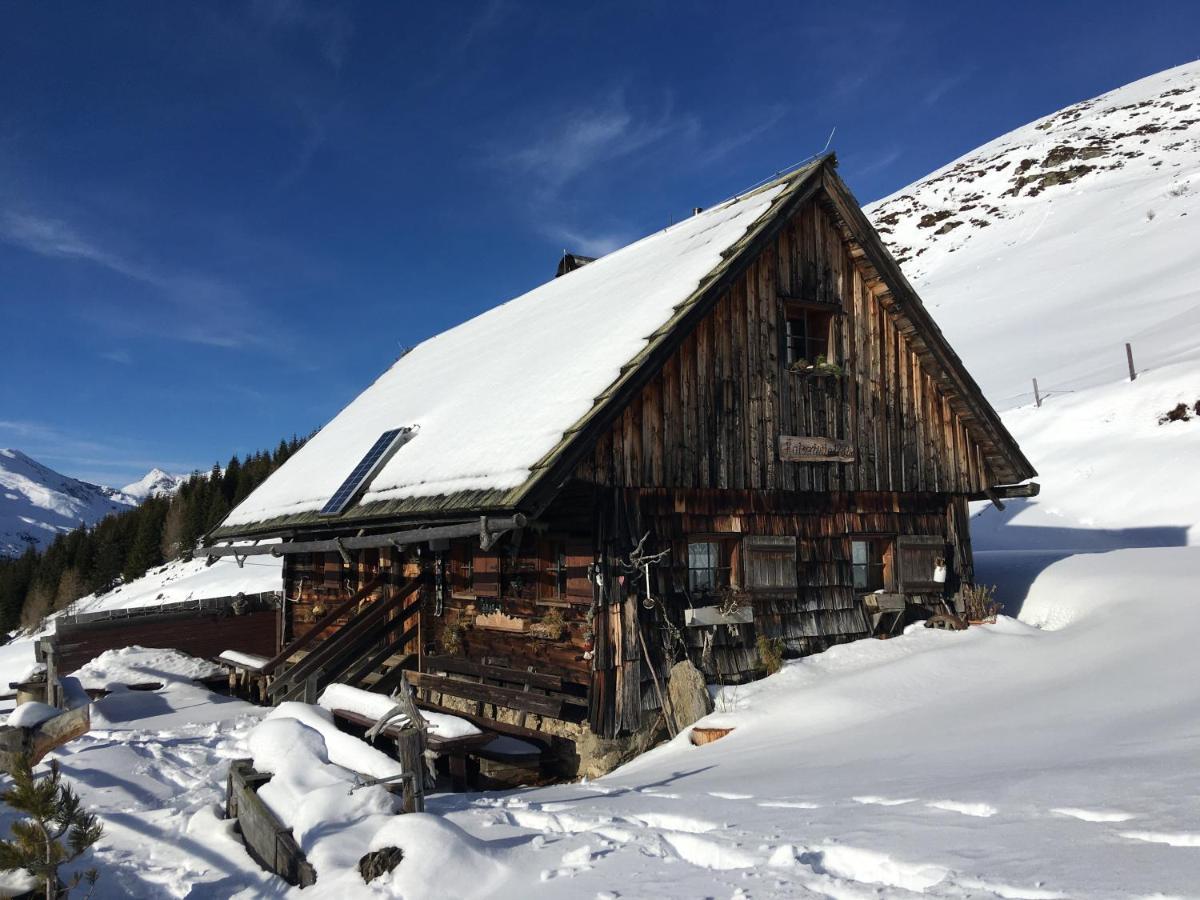 Aparthotel Zum Wohle Oberwoelz Stadt Exteriér fotografie